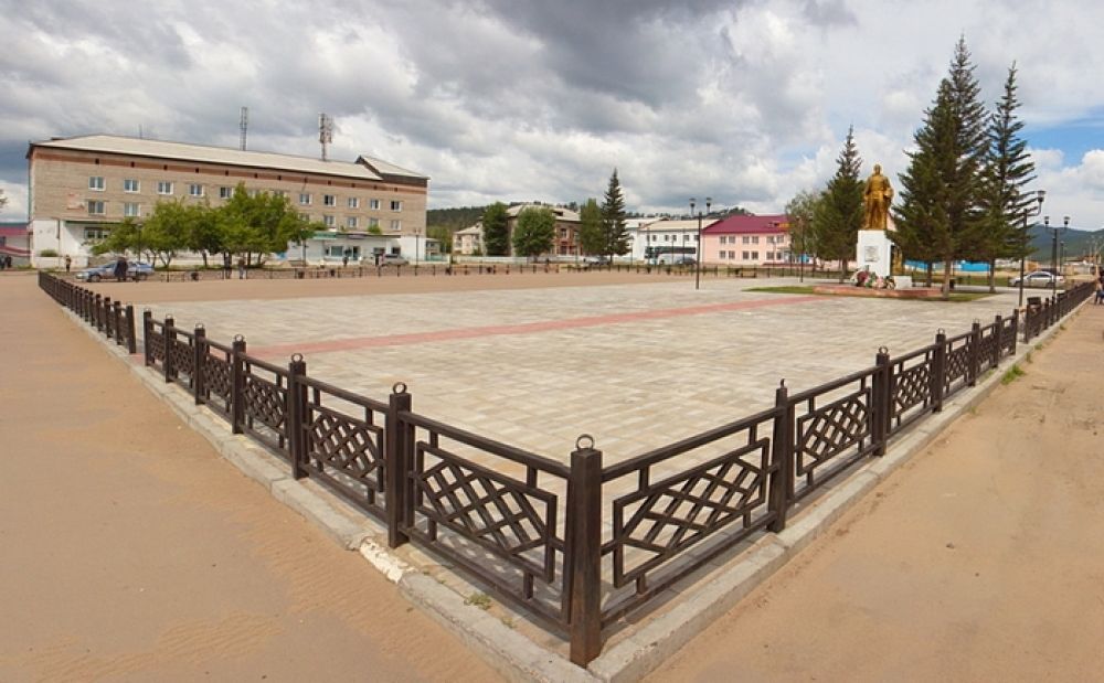 Турунтаево прибайкальский бурятия. Село Турунтаево Прибайкальский район. Стадион села Турунтаево Прибайкальский район. Бурятия Прибайкальский район село Турунтаево. Площадь села Турунтаево Прибайкальский район.