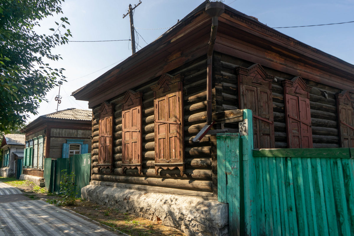 Жителям домов в центре Улан-Удэ дали срок, в который они должны согласиться  на переселение | 07.09.2023 | Новости Улан-Удэ - БезФормата