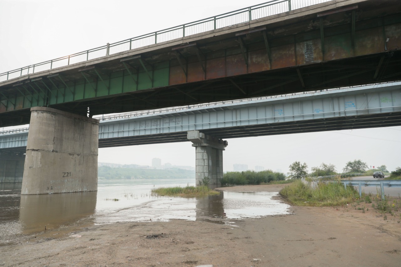 Почему поднялась река белая. Мост через Селенгу в Улан-Удэ.