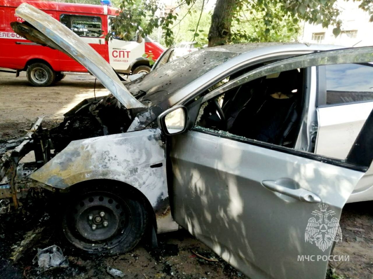 В Улан-Удэ произошло самовозгорание трех автомобилей - новости Бурятии и  Улан-Удэ